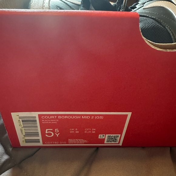 Nike Court Borough 2 High Tops - Picture 7 of 7